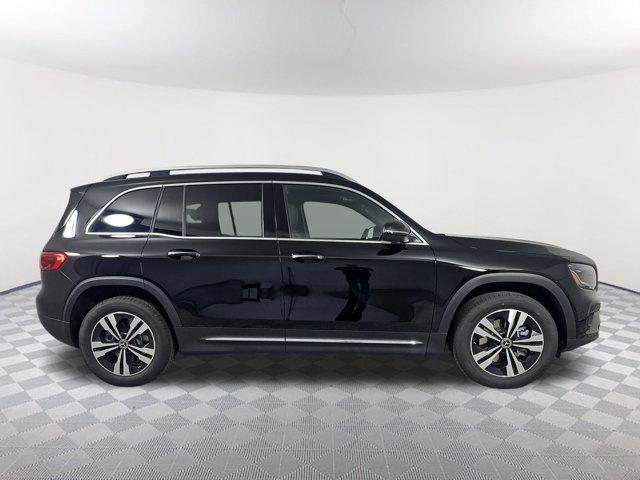 Photo of 2025 Night Black Mercedes-Benz GLB 250