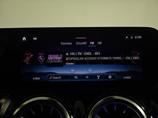Photo of 2025 Night Black Mercedes-Benz GLB 250