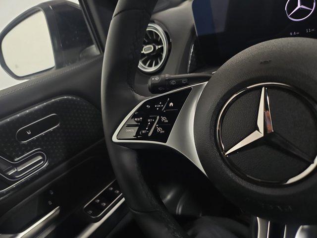 Photo of 2025 Night Black Mercedes-Benz GLB 250