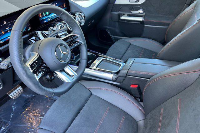 Photo of 2025 MANUFAKTUR Mountain Grey Magno Mercedes-Benz AMG GLA 35