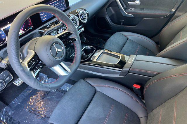 Photo of 2025 MANUFAKTUR Hyper Blue Metallic Mercedes-Benz CLA 250