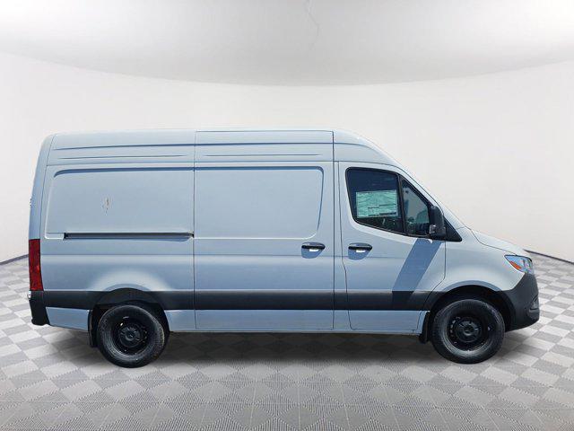 Photo of 2025 Arctic White Mercedes-Benz Sprinter 2500