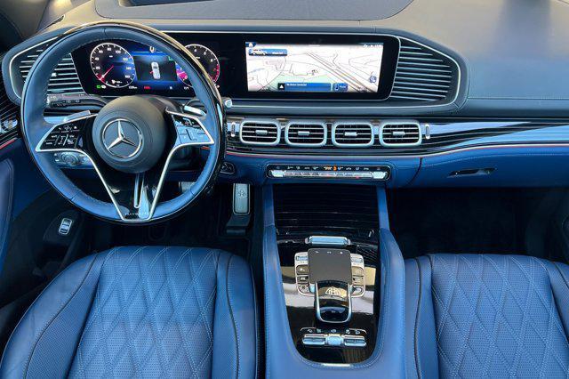Photo of 2025 Obsidian Black Metallic Mercedes-Benz Maybach GLS 600