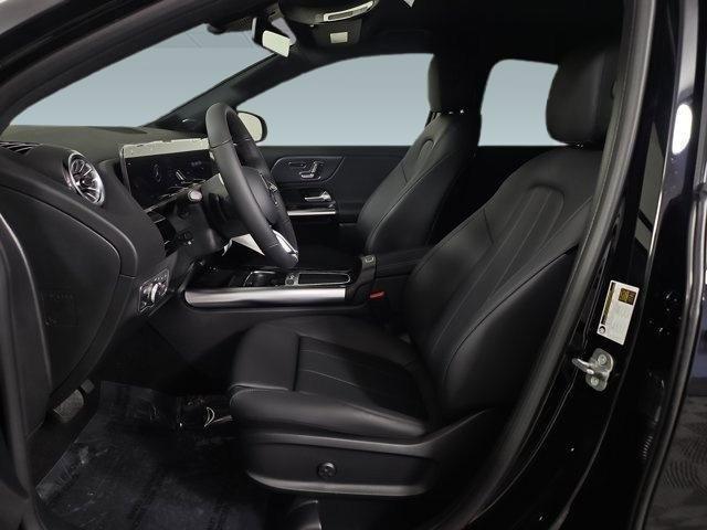 Photo of 2025 Night Black Mercedes-Benz GLA 250