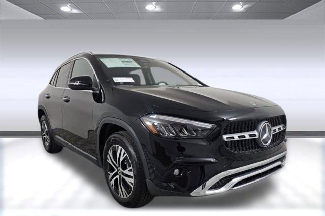 Photo of 2025 Night Black Mercedes-Benz GLA 250