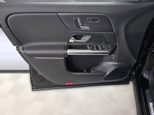 Photo of 2025 Night Black Mercedes-Benz GLA 250