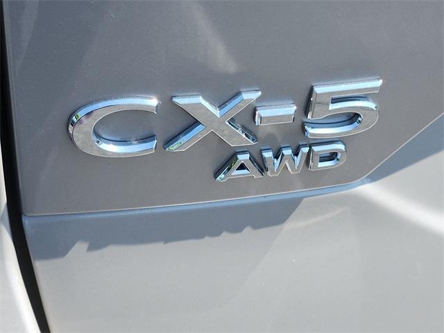 Photo of 2025 Quartz Metallic Mazda CX-5