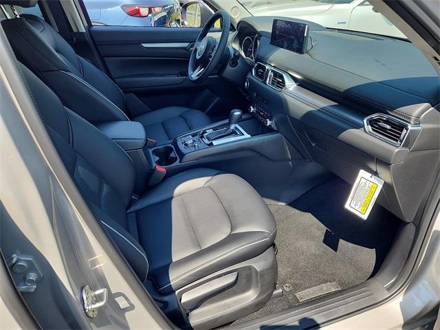 Photo of 2025 Quartz Metallic Mazda CX-5