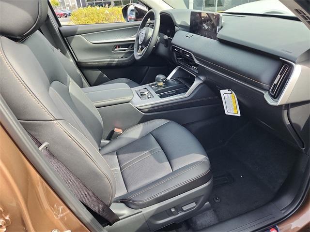 Photo of 2025 Copper Metallic Mazda CX-70 PHEV