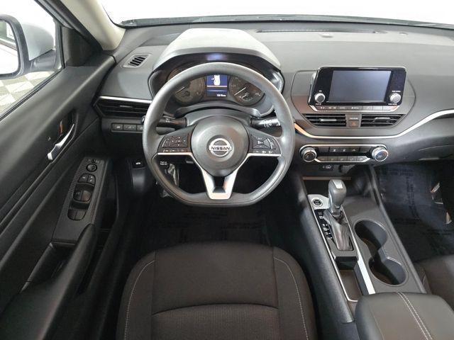 Photo of 2022 Brilliant Silver Metallic Nissan Altima