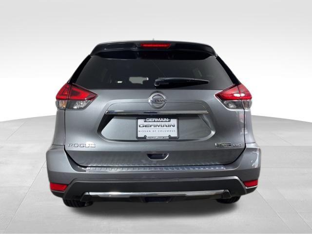 Photo of 2019 Gun Metallic Nissan Rogue