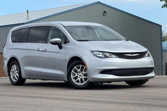 2023 Chrysler Voyager