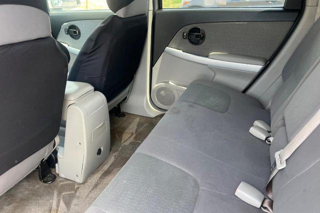 Photo of 2008 Machine Silver Metallic Chevrolet Equinox