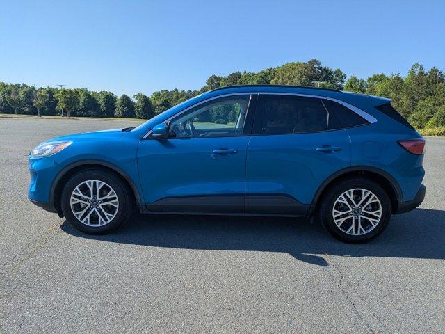 Photo of 2021 VELOCITY BLUE METALLIC Ford Escape