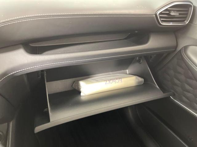 Photo of 2021 Quartz White Hyundai SANTA FE