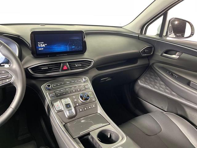 Photo of 2021 Quartz White Hyundai SANTA FE