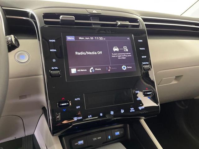 Photo of 2024 Black Pearl Hyundai TUCSON