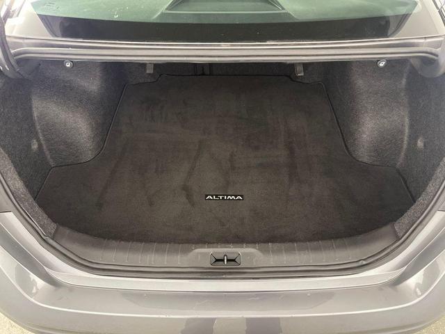 Photo of 2024 Gun Metallic Nissan Altima