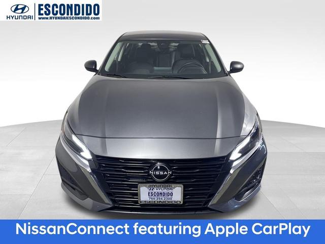 Photo of 2024 Gun Metallic Nissan Altima