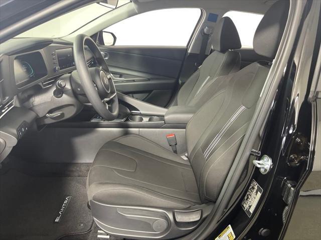 Photo of 2025 Abyss Black Hyundai ELANTRA HEV