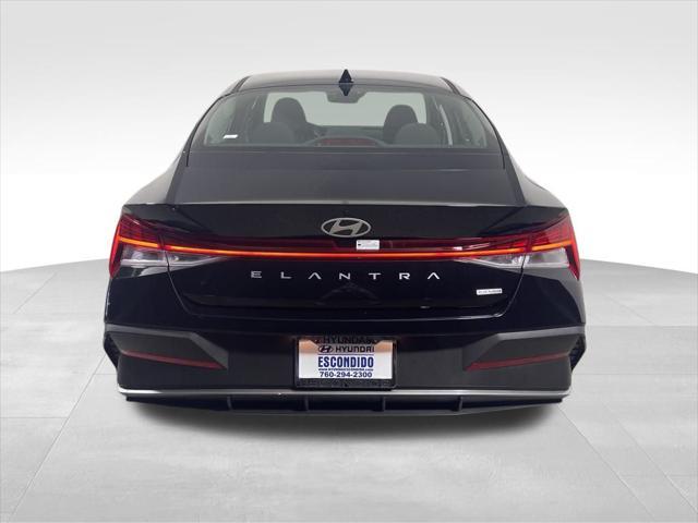Photo of 2025 Abyss Black Hyundai ELANTRA HEV