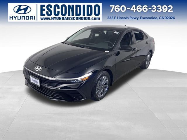 Photo of 2025 Abyss Black Hyundai ELANTRA HEV