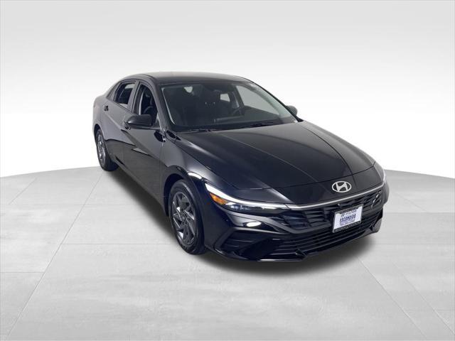Photo of 2025 Abyss Black Hyundai ELANTRA HEV