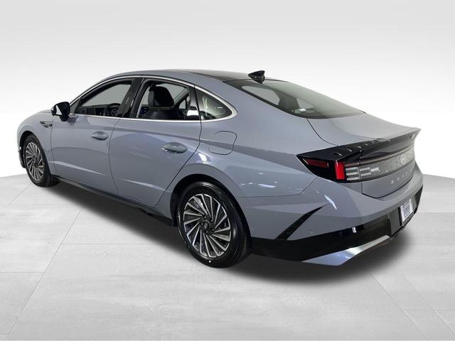 Photo of 2025 Transmission Blue Hyundai SONATA Hybrid