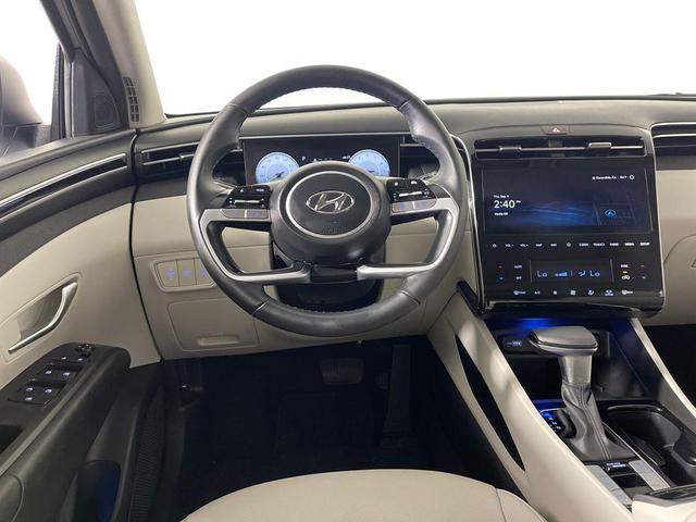 Photo of 2024 Shimmering Silver Hyundai TUCSON