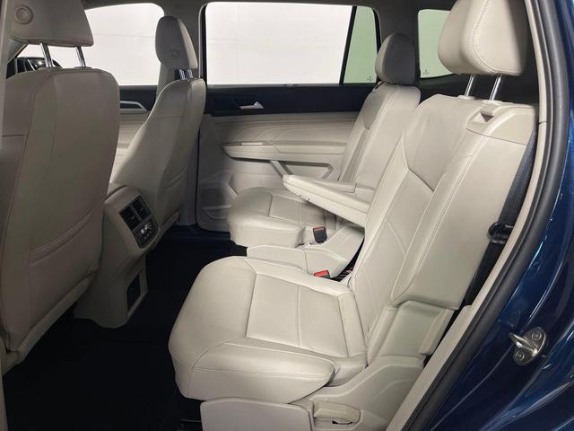 Photo of 2022 Tourmaline Blue Metallic Volkswagen Atlas