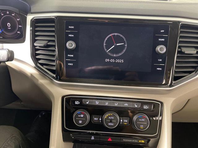 Photo of 2022 Tourmaline Blue Metallic Volkswagen Atlas