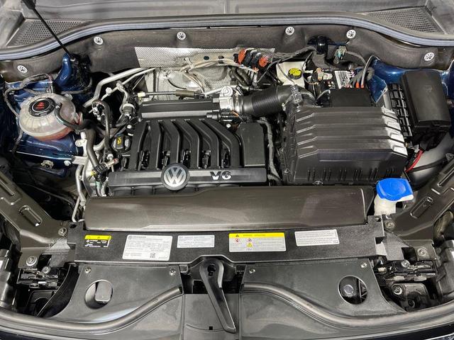 Photo of 2022 Tourmaline Blue Metallic Volkswagen Atlas