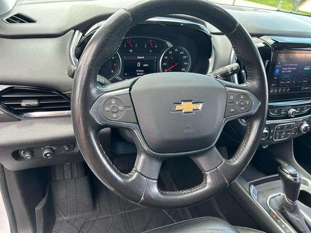 Photo of 2020 Summit White Chevrolet Traverse