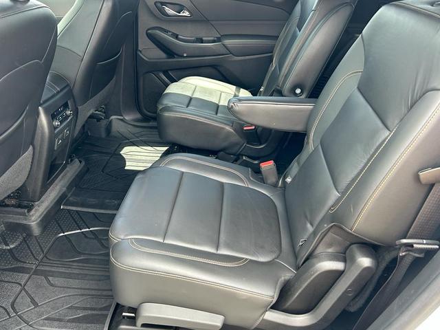 Photo of 2020 Summit White Chevrolet Traverse