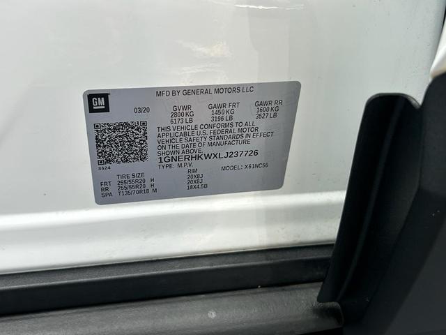 Photo of 2020 Summit White Chevrolet Traverse