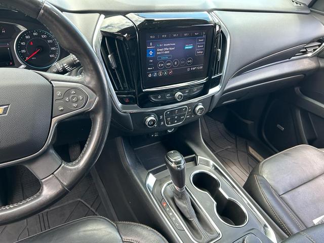 Photo of 2020 Summit White Chevrolet Traverse