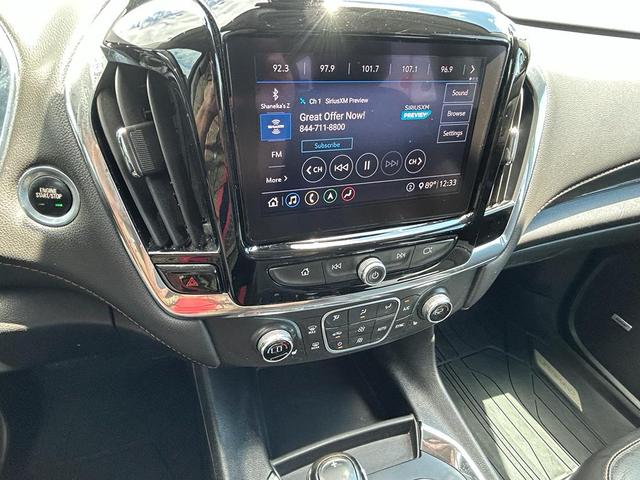Photo of 2020 Summit White Chevrolet Traverse