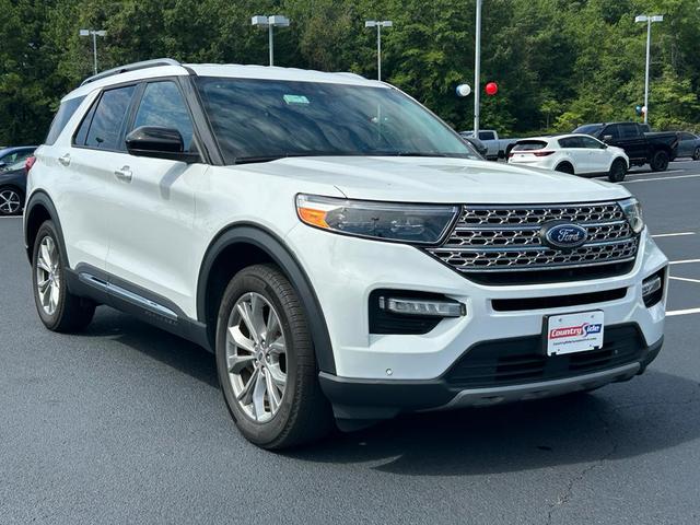 Photo of 2023 Oxford White Ford Explorer
