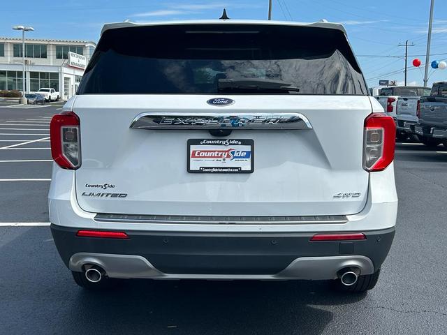 Photo of 2023 Oxford White Ford Explorer