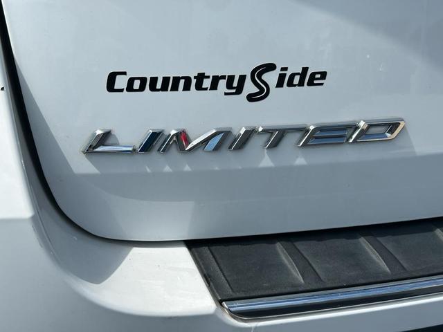 Photo of 2023 Oxford White Ford Explorer
