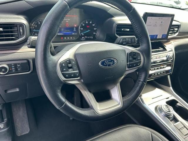 Photo of 2023 Oxford White Ford Explorer