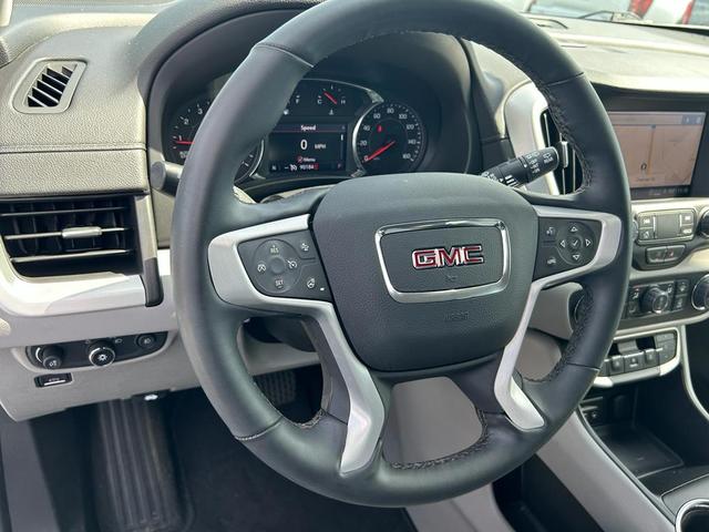 Photo of 2023 Summit White GMC Terrain