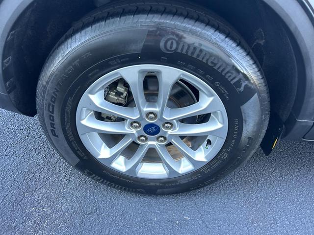 Photo of 2020 Ingot Silver Ford Escape