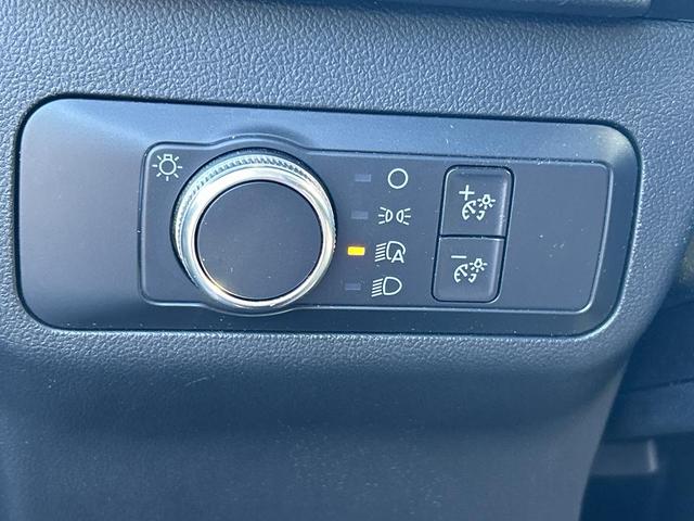 Photo of 2020 Ingot Silver Ford Escape