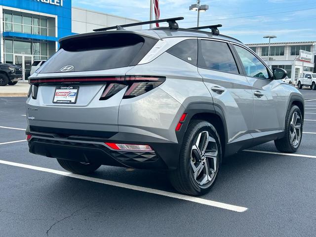 Photo of 2023 Shimmering Silver Metallic Hyundai TUCSON
