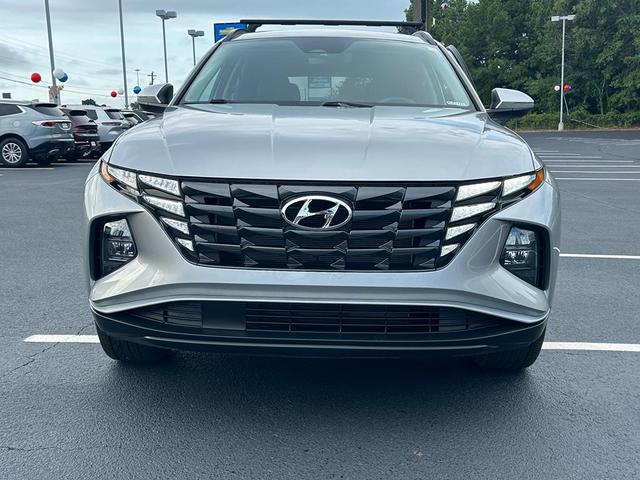 Photo of 2023 Shimmering Silver Metallic Hyundai TUCSON