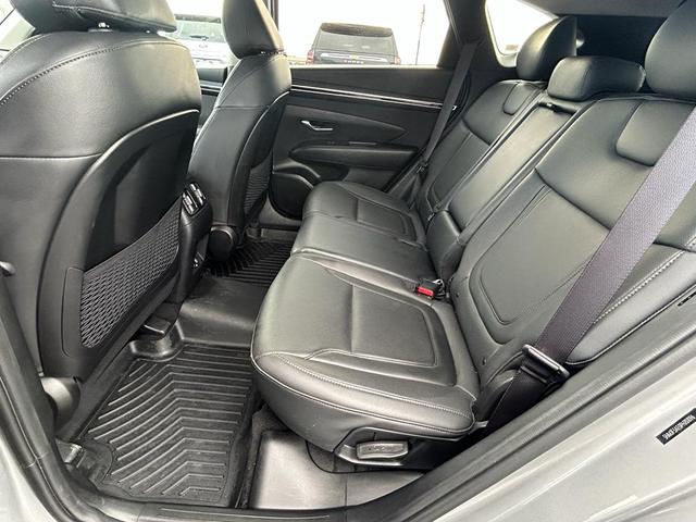 Photo of 2023 Shimmering Silver Metallic Hyundai TUCSON