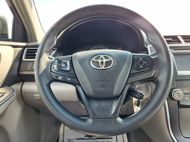 Photo of 2015 Gray Toyota Camry