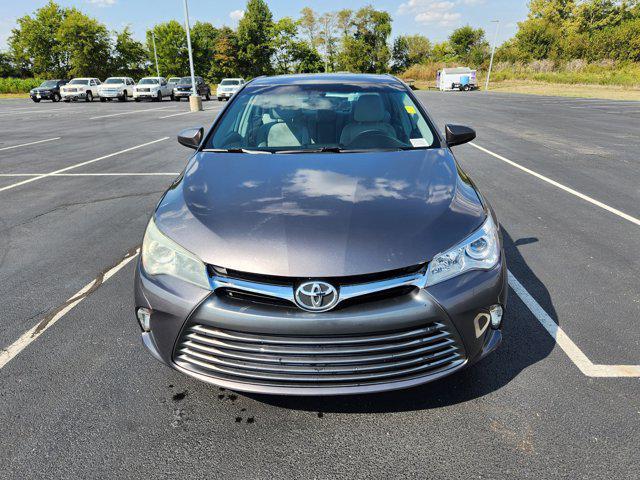 Photo of 2015 Gray Toyota Camry