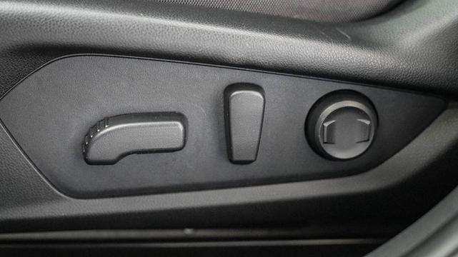 Photo of 2024 Pearl Subaru Crosstrek